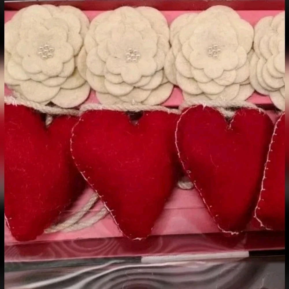 6ft Felt Hearts & Roses Beaded Valentines Day Garland Decor Love & Cupcakes New